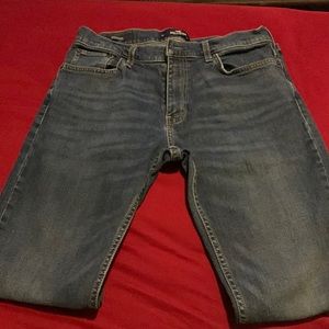 Men’s jeans.  Clean, pet / smoke free home